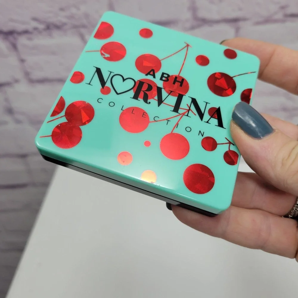 Anastasia Beverly Hills new no